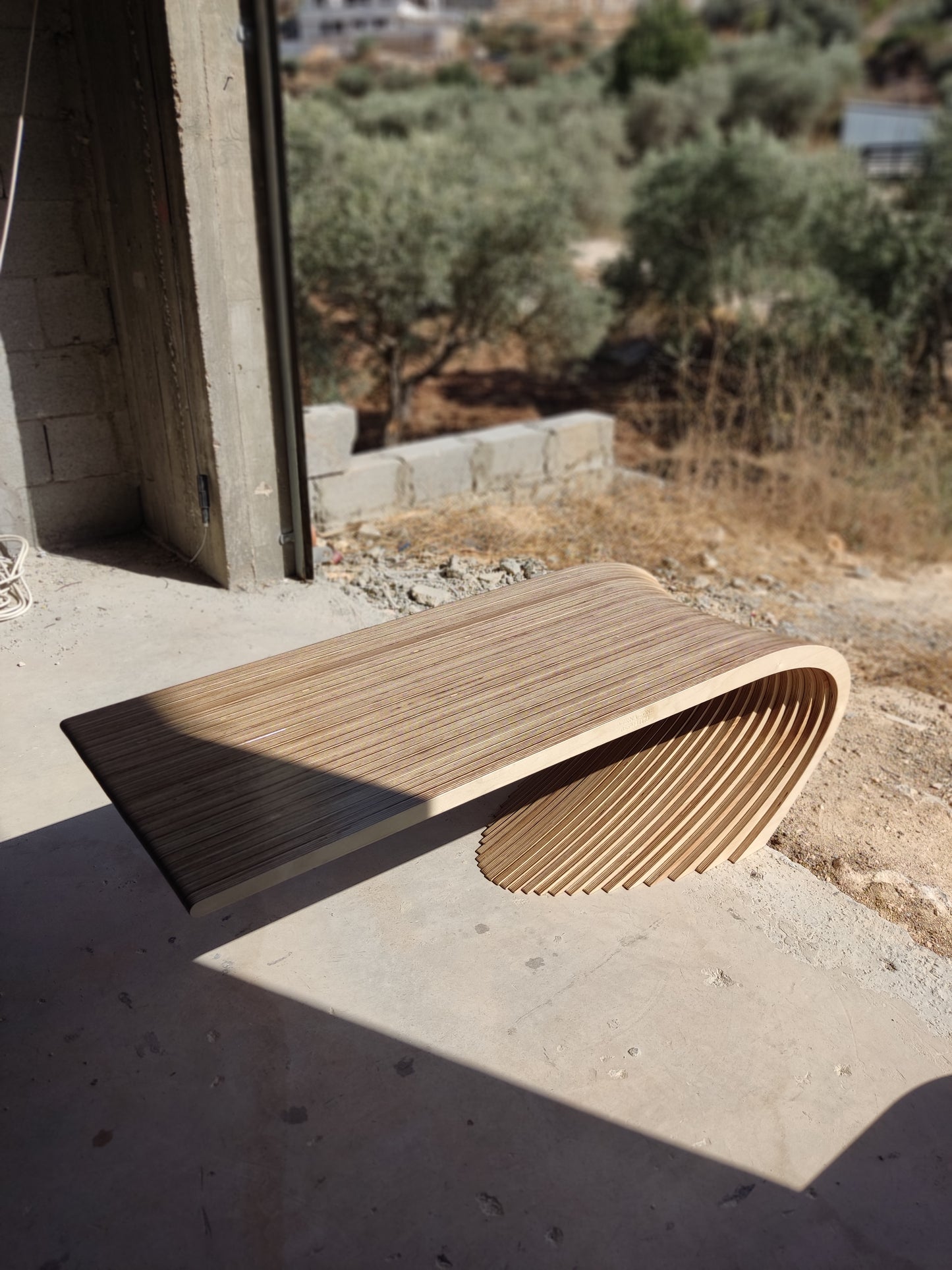 Stella Table