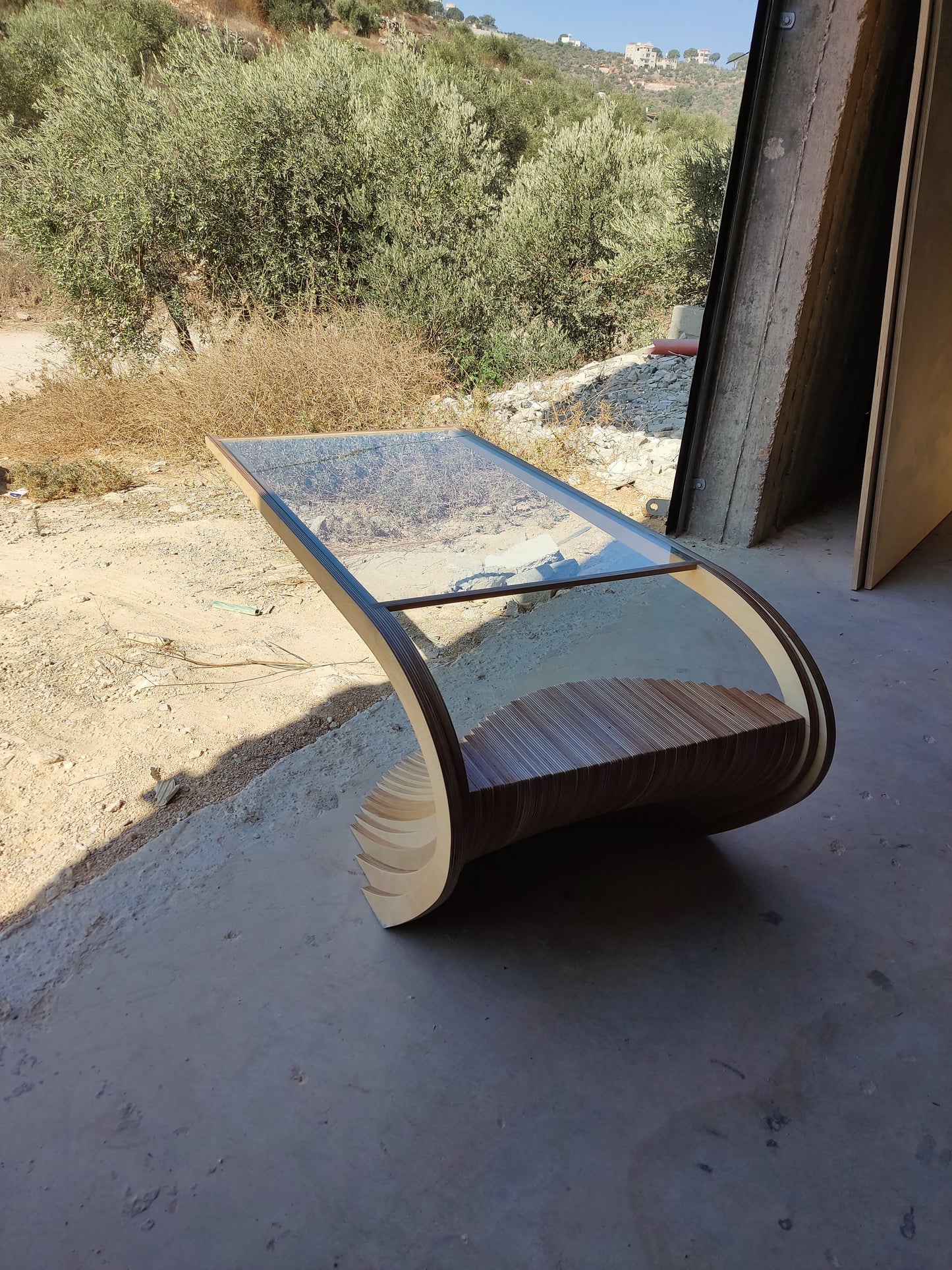 Stella Pro Table